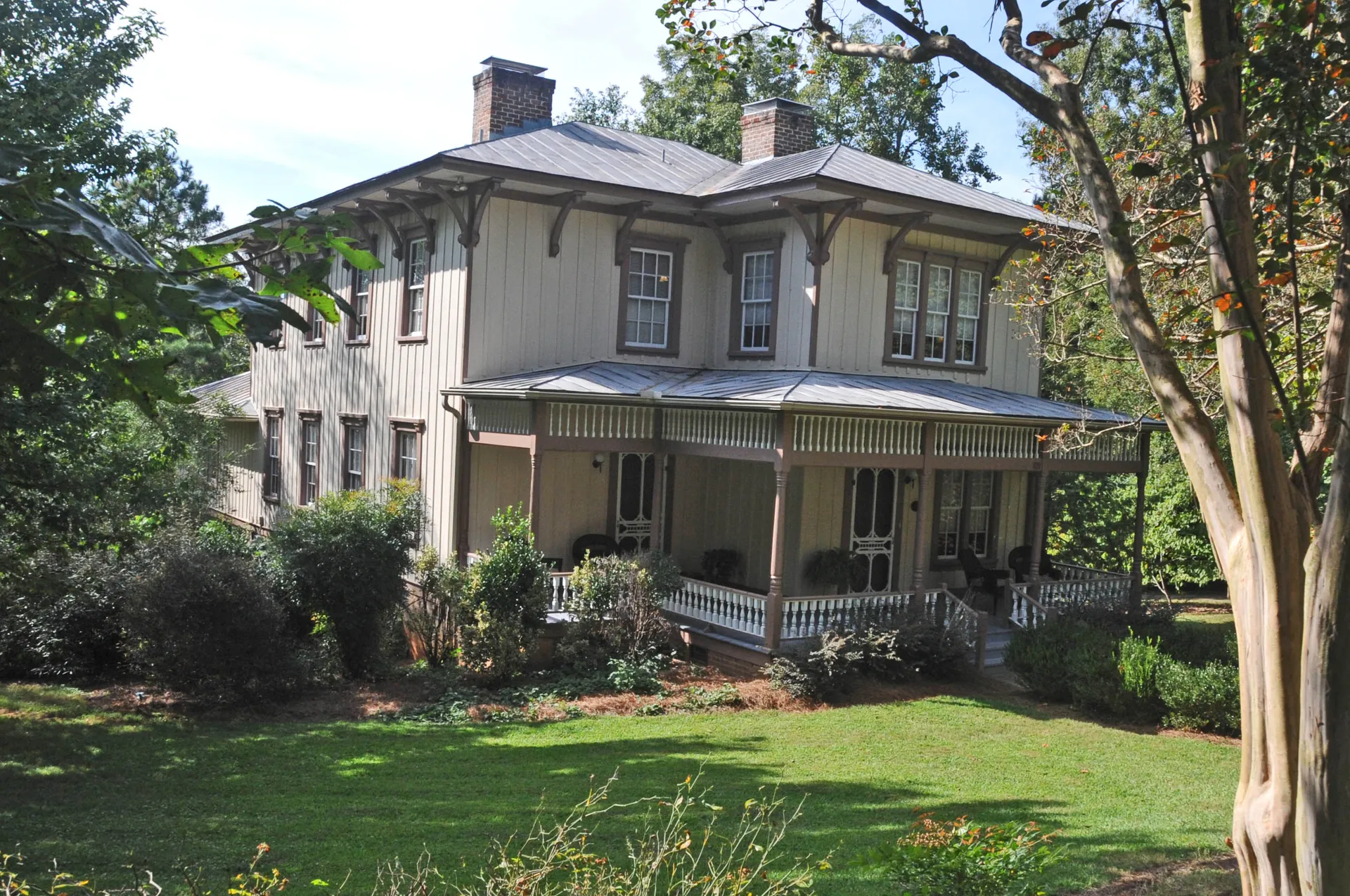 ERECTED IN 1853 AND MOVED FROM ITS ORIGINAL SITE AT THE CENTER OF MT. PLEASANT IN 1980, IS THE OLDEST COMMERCIAL BUILDING STILL EXISTING IN CABARRUS COUNTY. THE LENTZ FAMILY OPERATED THE HOTEL FOR...
