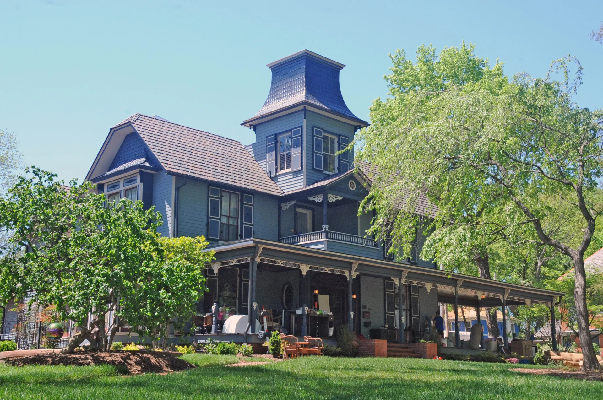 1878; Second Empire House built for Steele who was the patriarch of Steele and Sons, a brickmaking and brick machine making firm that still operates nearby.