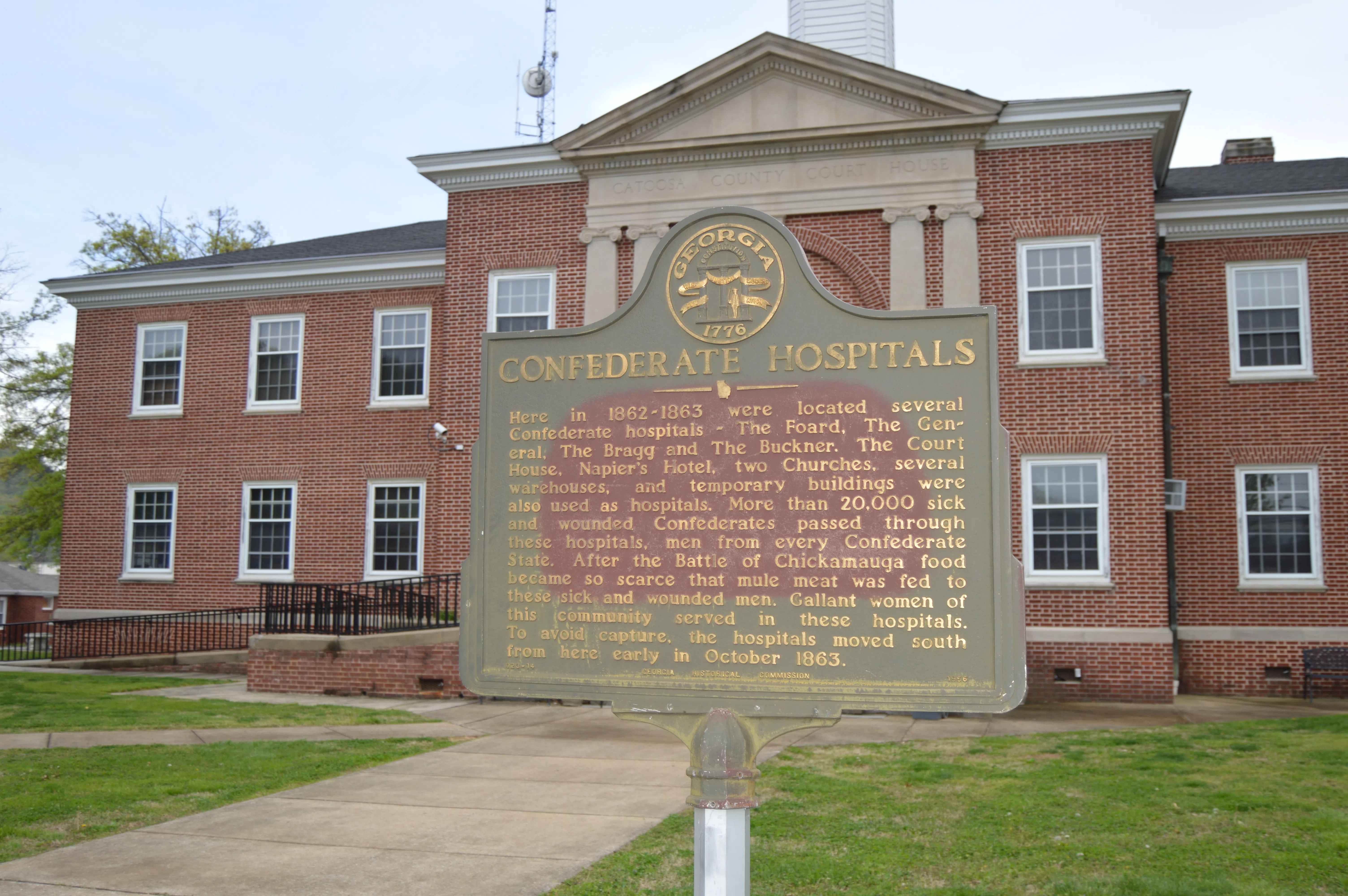Historical marker in front of the Catoosa County Courthouse in downtown Ringgold, Georgia, on Nashville Street (US-41/US-76/SR-3). — License: