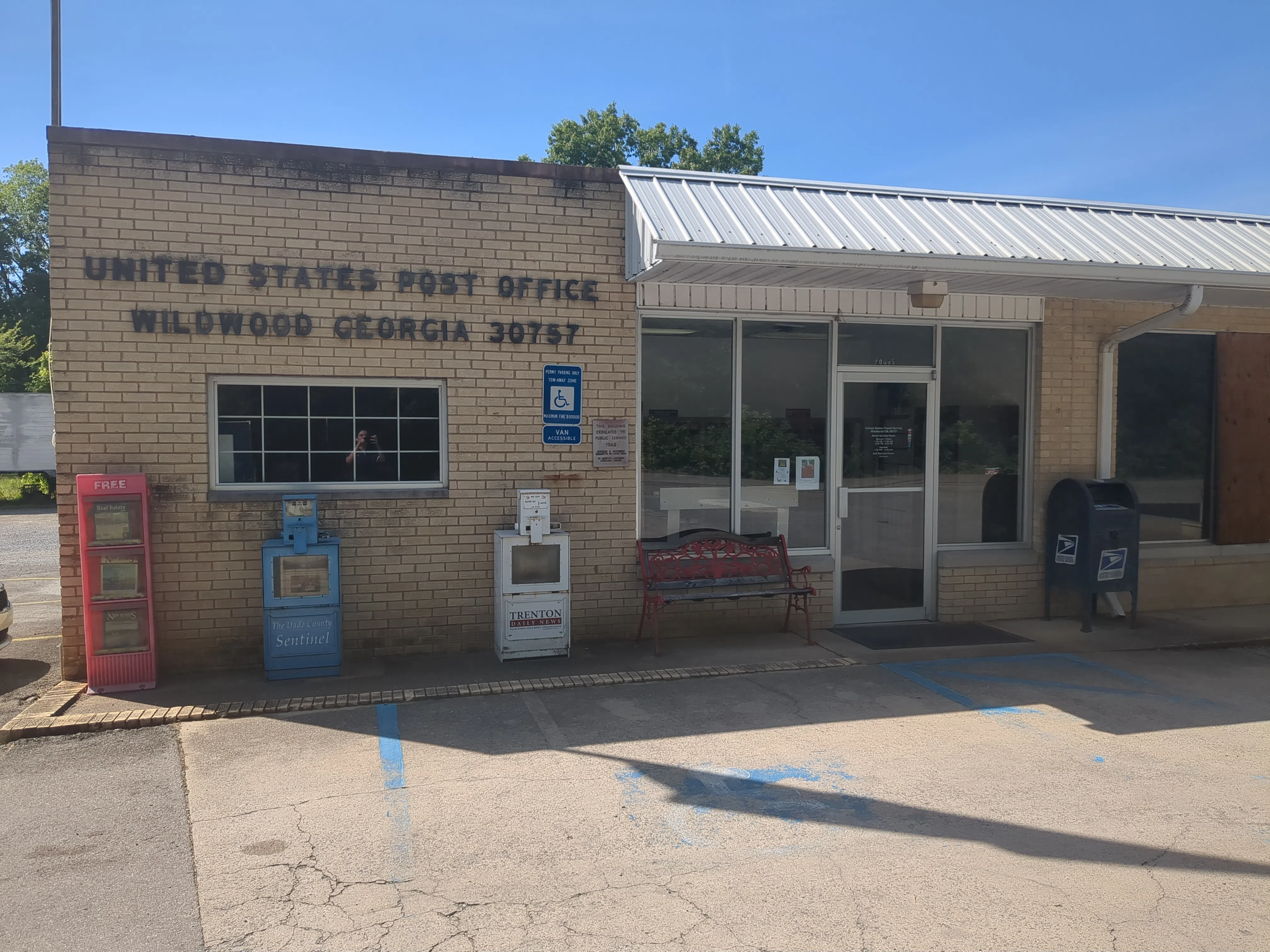 The U.S. Post Office in Wildwood, Georgia. — License: