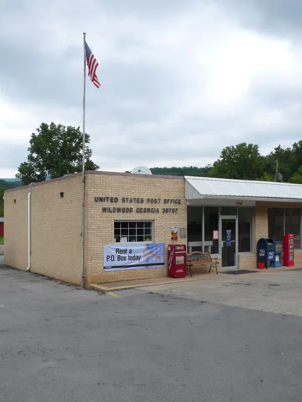 The US Post Office in Wildwood, Georgia. — License: