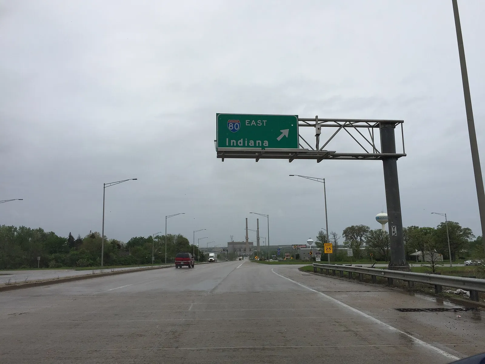 View south along Illinois Route 7 at the entrance to Interstate 80 eastbound in Joliet, Illinois