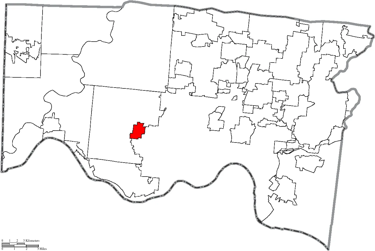 Map of the municipal and township boundaries of Hamilton County, Ohio, United States, as of the 2000 census, with the location of the city of Cheviot highlighted. Township borders are shown only in unincorporated areas