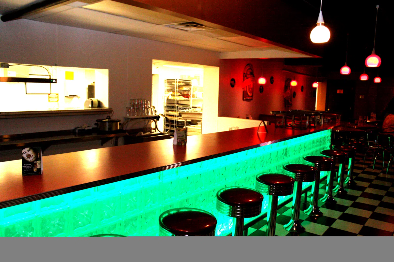 The bar at Guys N' Dolls Nighclub & Restaurant in Cold Spring, Kentucky. Please attribute to Gage Skidmore if used elsewhere.