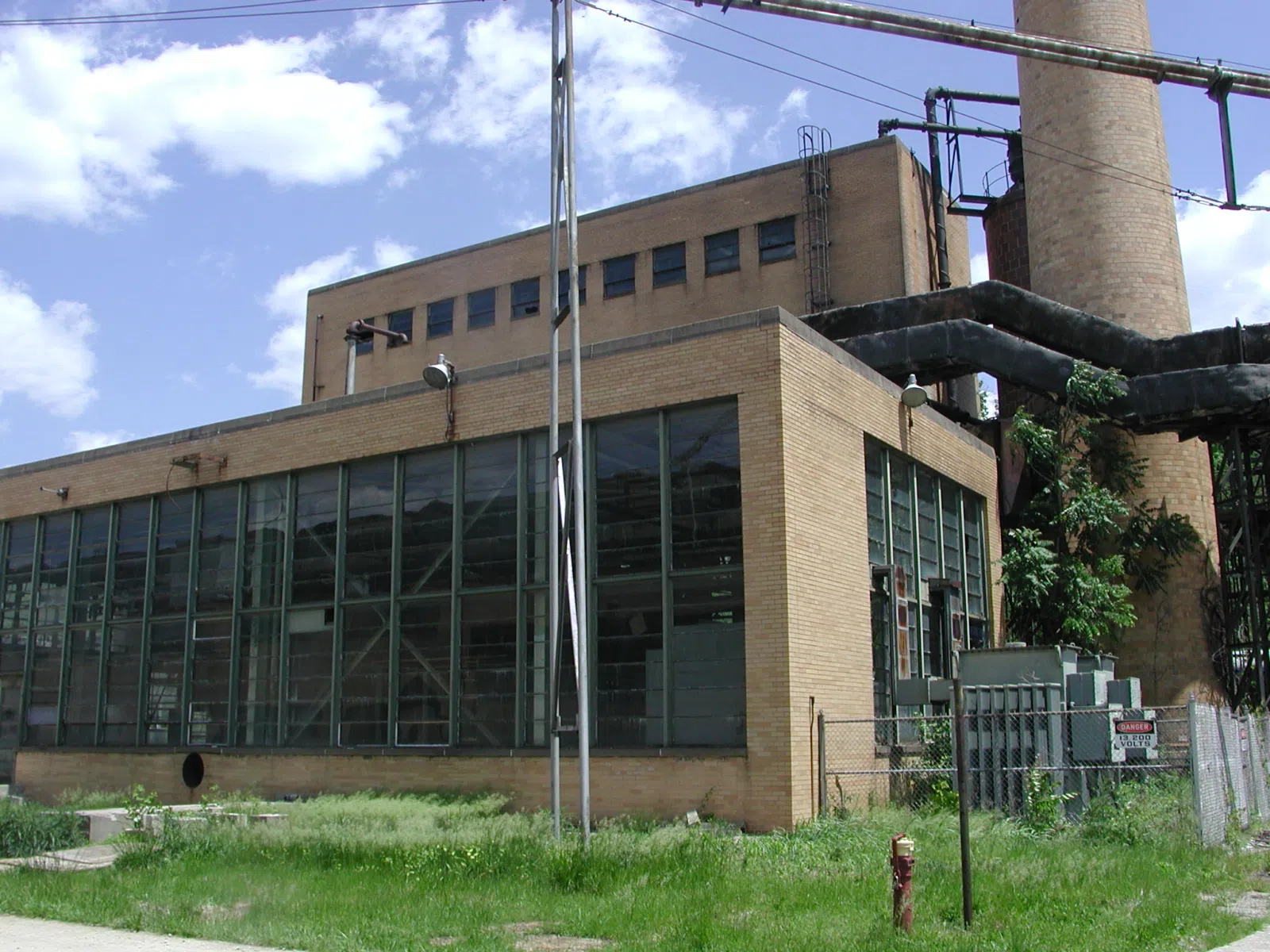This 34.2-acre property was originally developed as a Ford Transmission plant. Post-remediation, Red Bank Road LLC will construct 360,000 square feet of retail space and 50,000 square feet of office space.