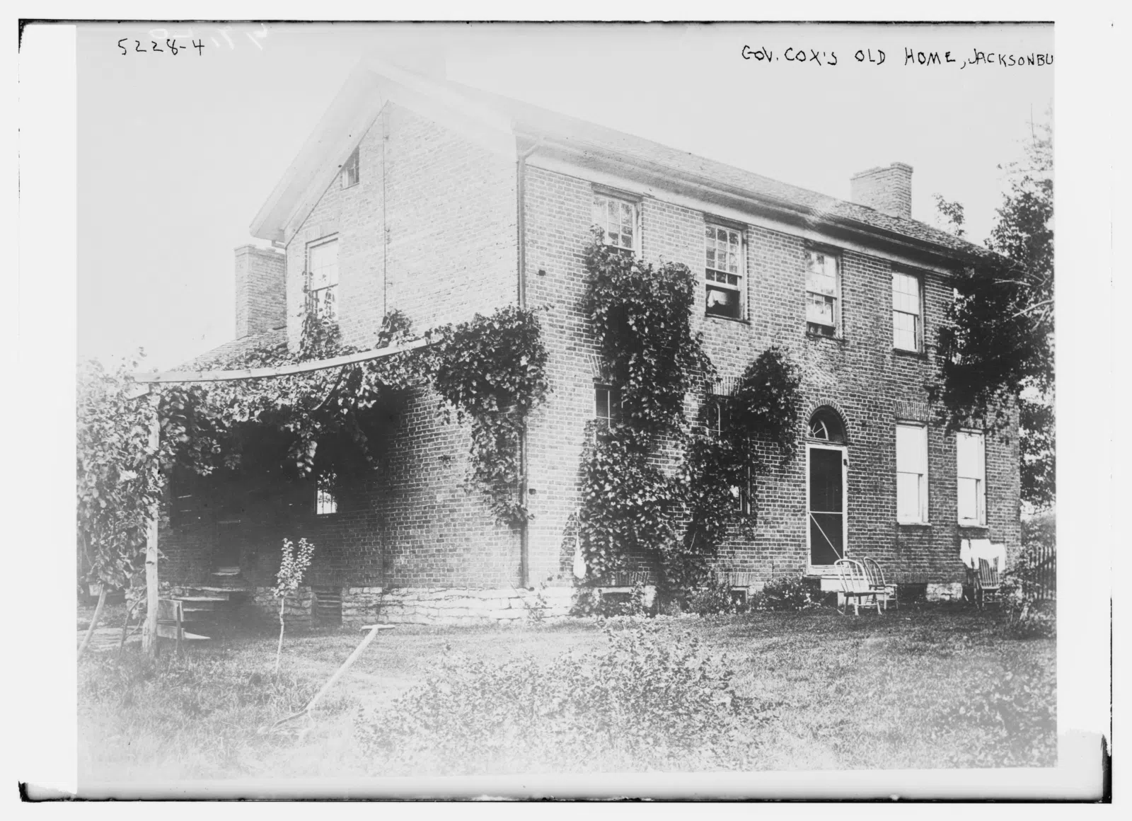 Title: Gov. Cox's old home, Jacksonburg Abstract/medium: 1 negative : glass ; 5 x 7 in. or smaller.