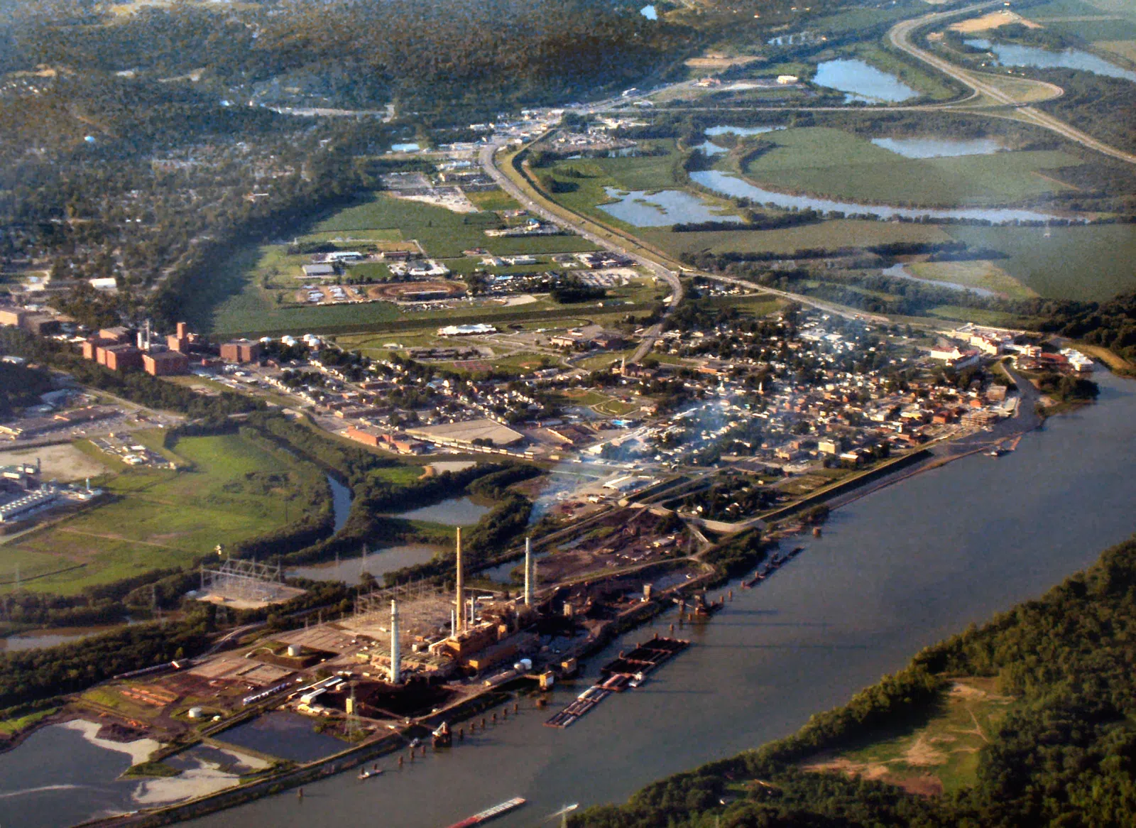 File:Lawrenceburg-indiana-from-above.jpg