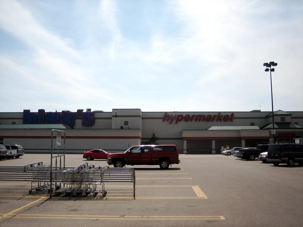 The former Bigg's at Mason, OH which closed in 2012. A Hobby Lobby is now at that location