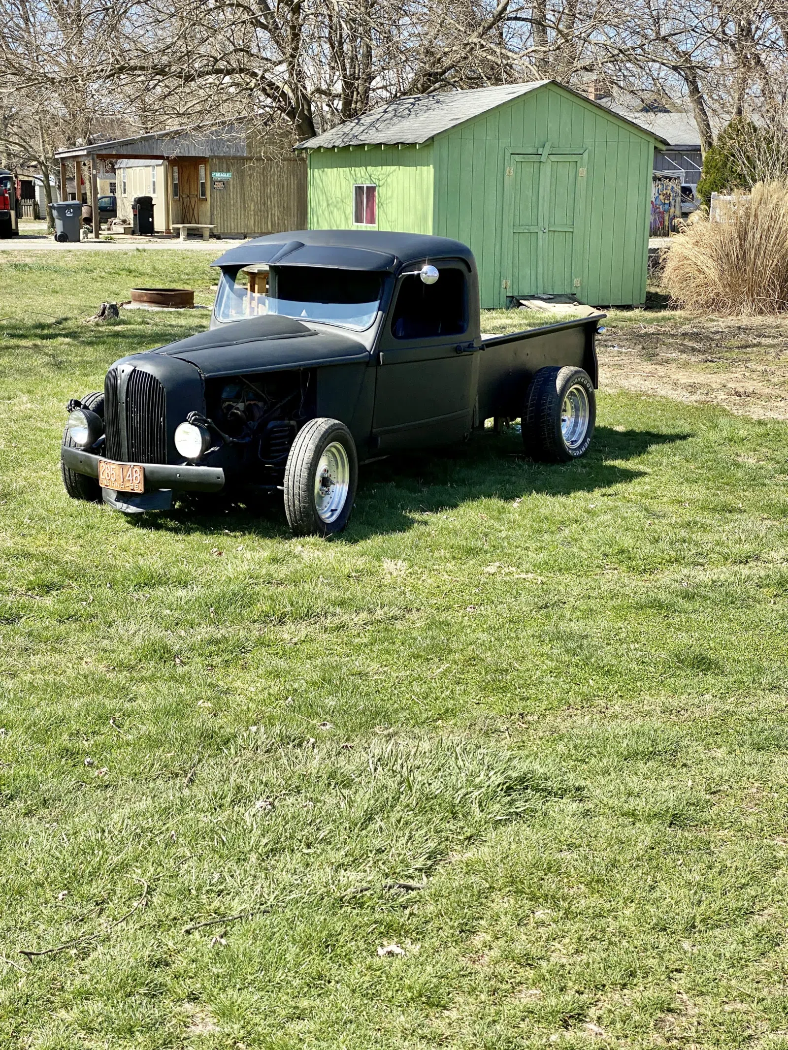 1930s Chevrolet pickup truck on Tyner Street, Metamora, Indiana. NOTE: the file's Commons description text appears to describe a different subject (an 1860 Carpenter Gothic house) and looks like an uploader metadata error; subject here is identified from the file title.