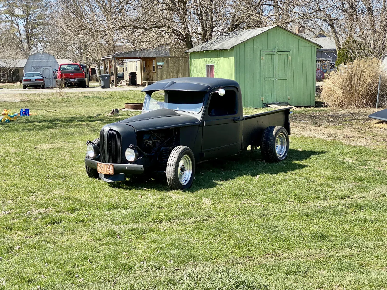 1930s Chevrolet pickup truck on Tyner Street, Metamora, Indiana. NOTE: the file's Commons description text appears to describe a different subject (an 1860 Carpenter Gothic house) and looks like an uploader metadata error; subject here is identified from the file title.