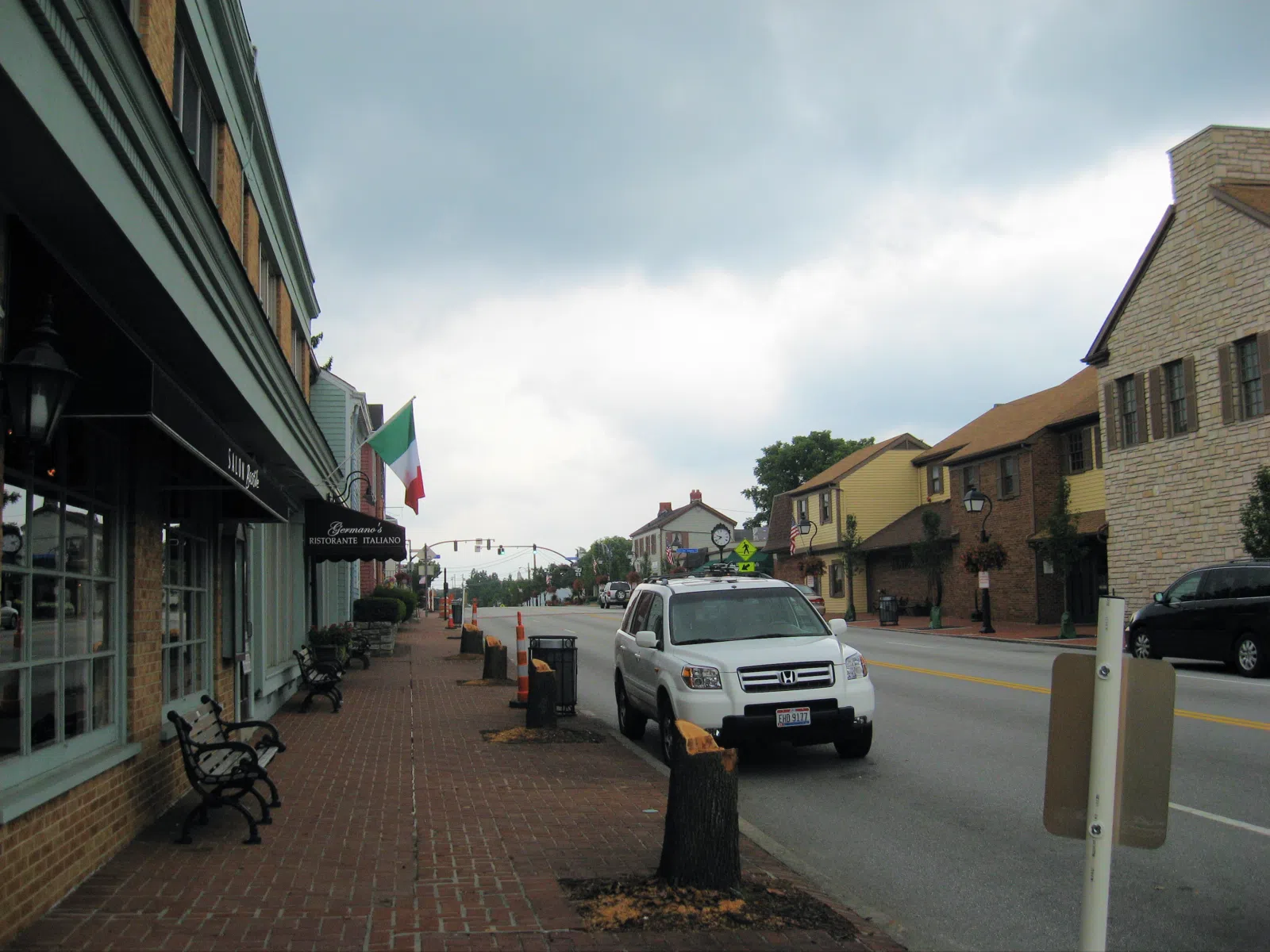 Downtown Montgomery (en:Montgomery, Ohio, en:USA)
