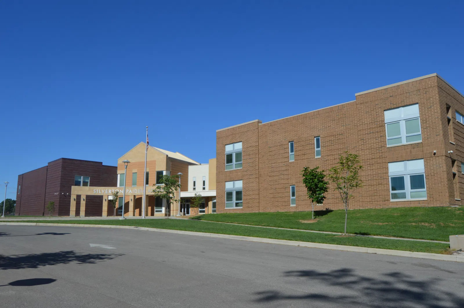 Front of the Silverton Paideia Academy, located north of the junction of Montgomery Road and Stewart Avenue in Silverton, Ohio, United States.