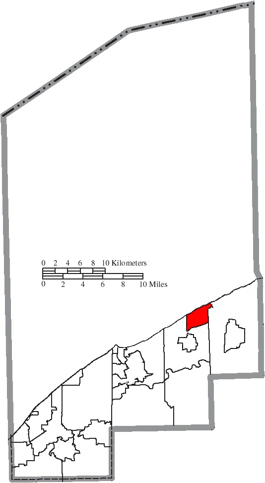 Map of the municipal and township boundaries of Lake County , Ohio , United States , as of the 2000 census, with the location of the village of North Perry highlighted.…