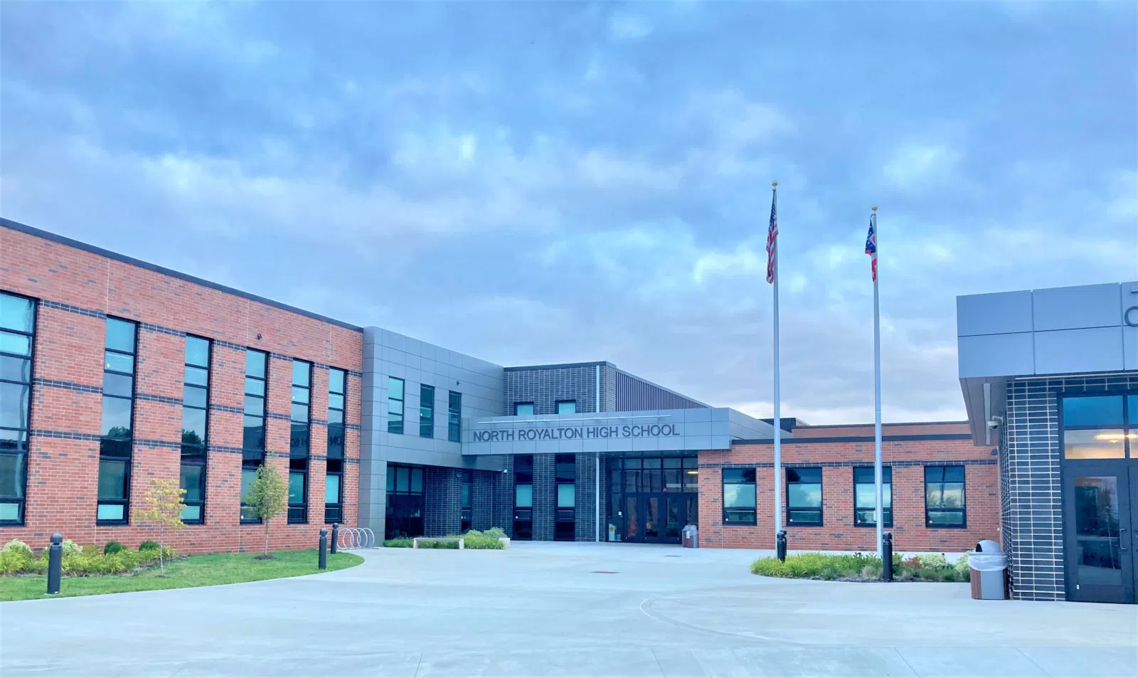 Main entrance of North Royalton High School.