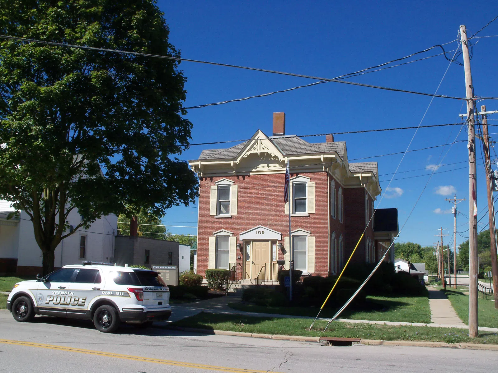 Town hall in Spencer, Ohio