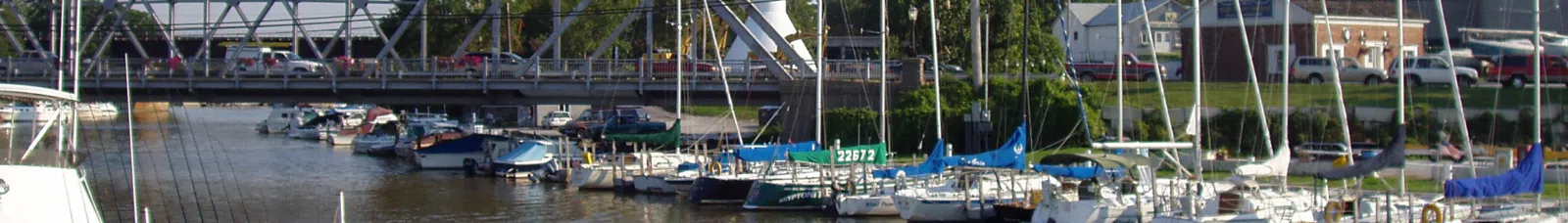 Vermilion-ohio-river-marina (Wikivoyage Banner).jpg
