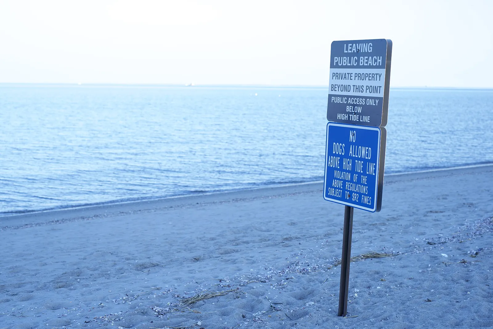 Sign on Fairfield beach.