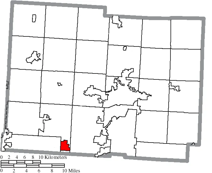 Map of the municipal and township boundaries of Licking County, Ohio, United States, as of the 2000 census, with the location of the village of Kirkersville hig
