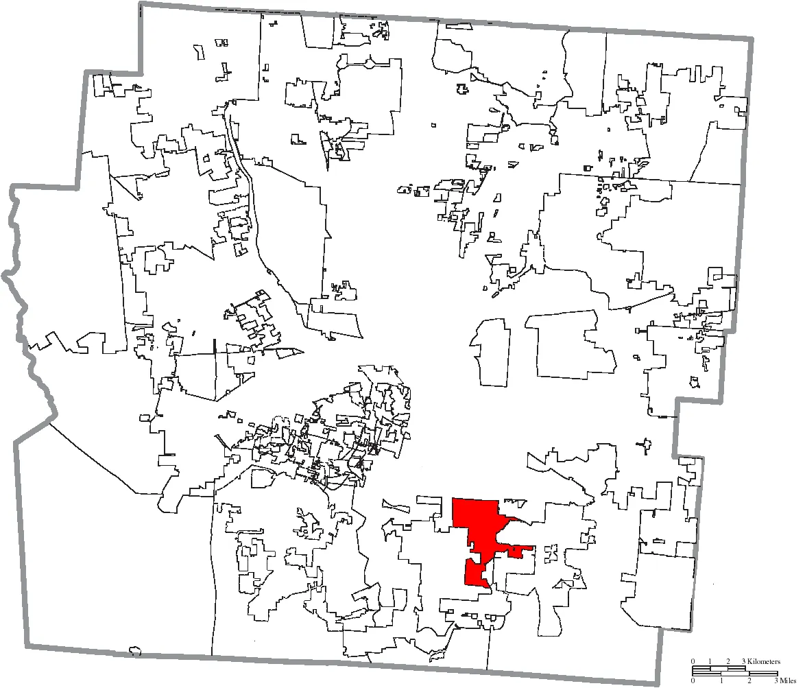 Map of the municipal and township boundaries of Franklin County, Ohio, United States, as of the 2000 census, with the location of the village of Obetz highlight