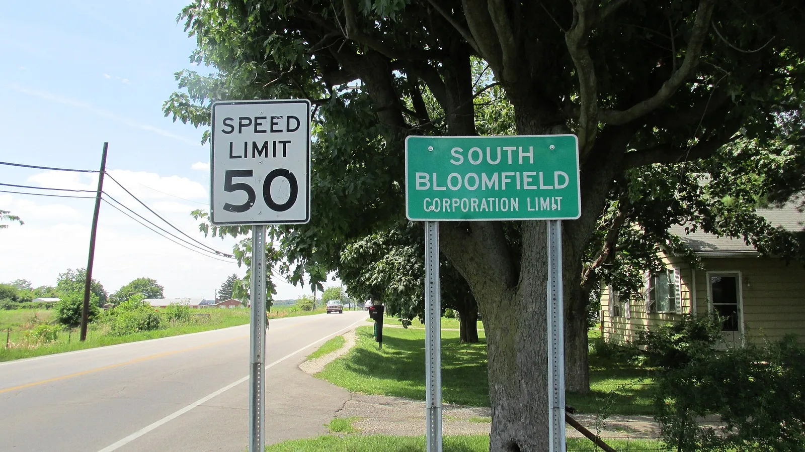 South Bloomfield corporation limit sign.