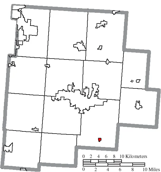 Map of the municipal and township boundaries of Fairfield County, Ohio, United States, as of the 2000 census, with the location of the village of Sugar Grove hi