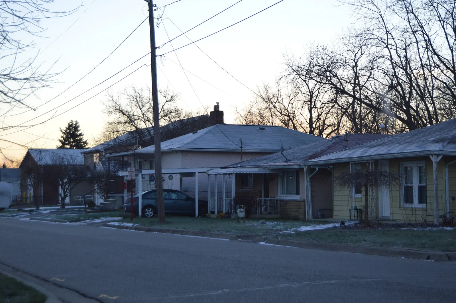 Houses on the southern side of Central Avenue east of Wallace Lane in Urbancrest, Ohio, United States.