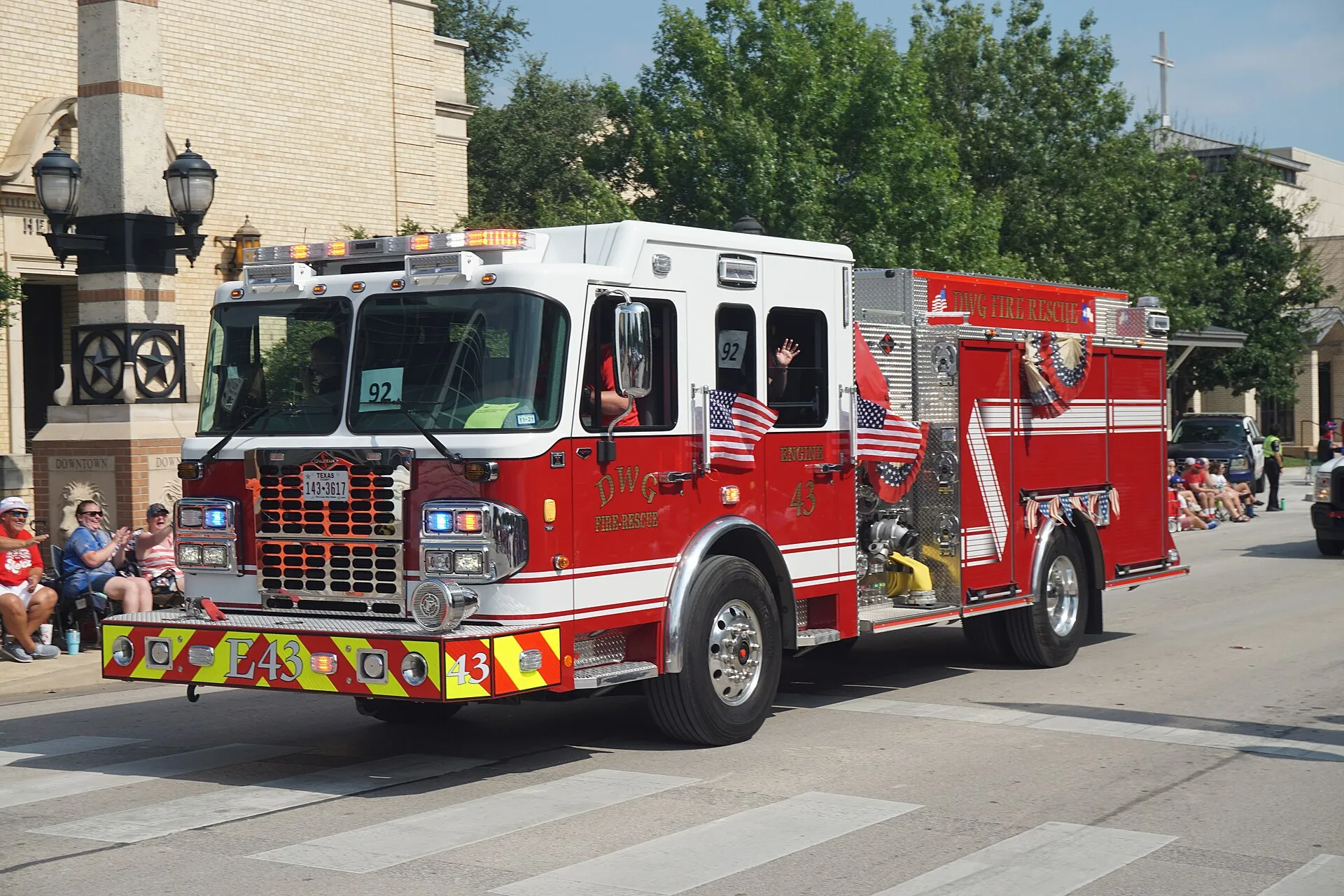 Dalworthington Gardens Fire-Rescue in the 2021 Arlington Independence Day Parade