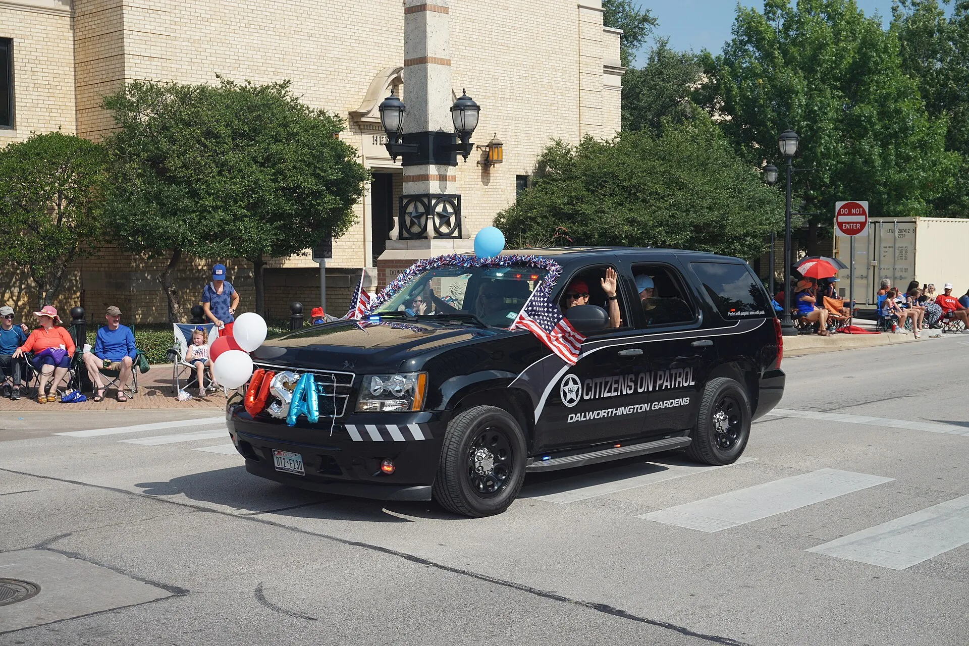 Dalworthington Gardens Citizens on Patrol in the 2021 parade