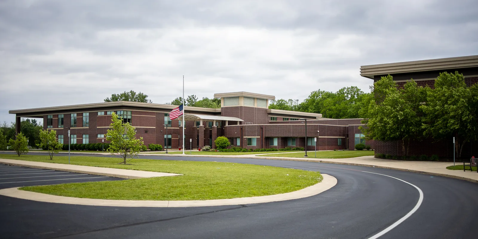 Clara E Weisenborn Junior High School 51211548573.