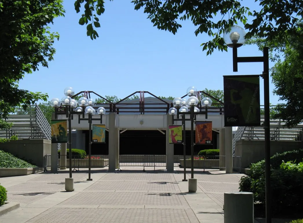 Frazeentrance.jpg.