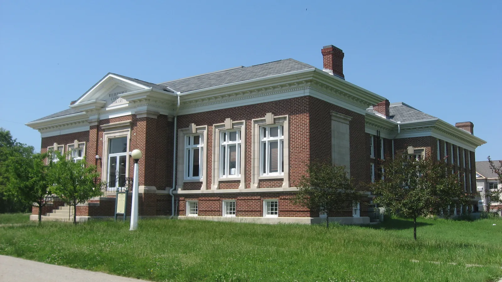Wilberforce Carnegie Library from southwest.jpg.