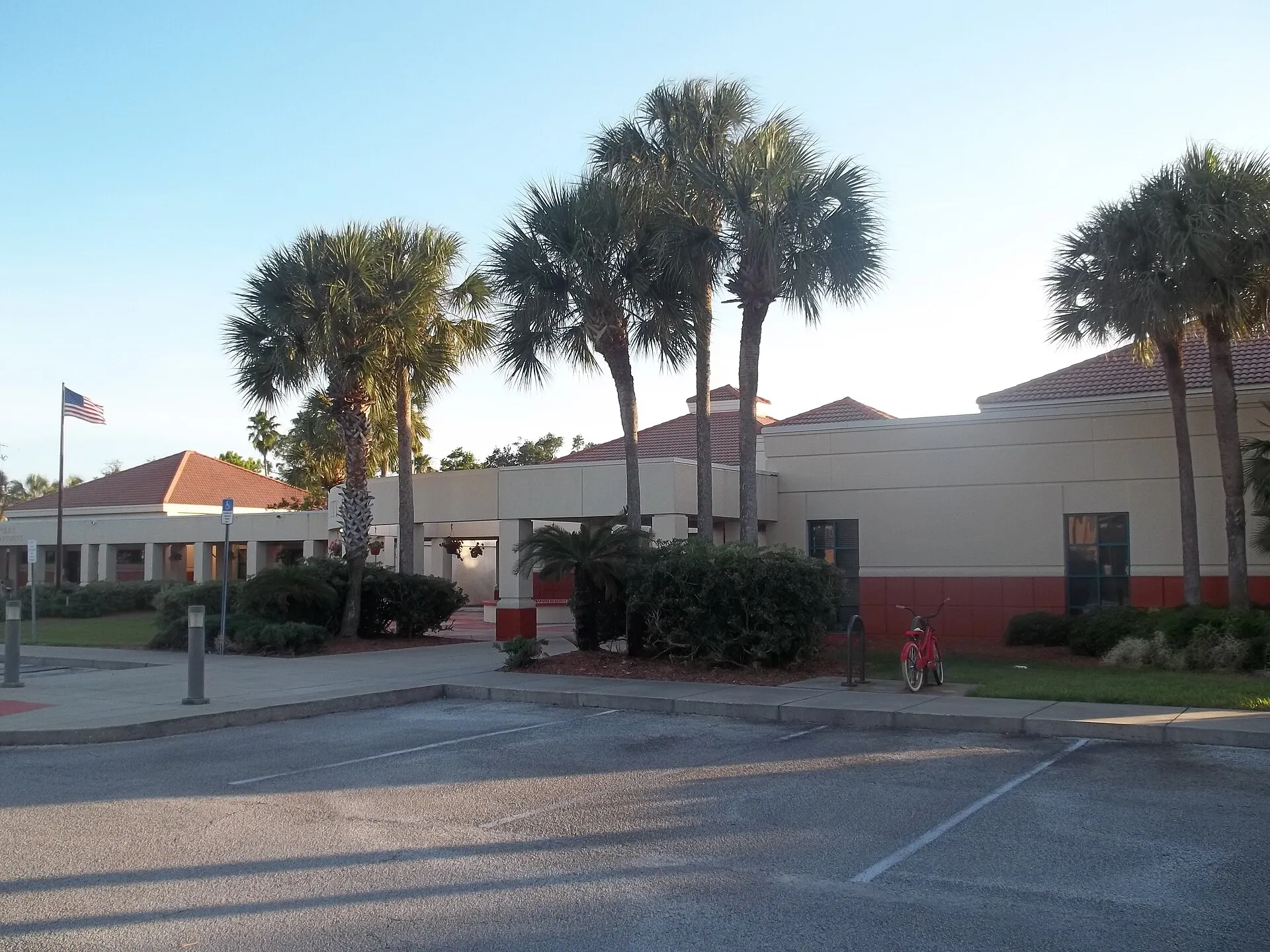 South Daytona, Florida: City hall