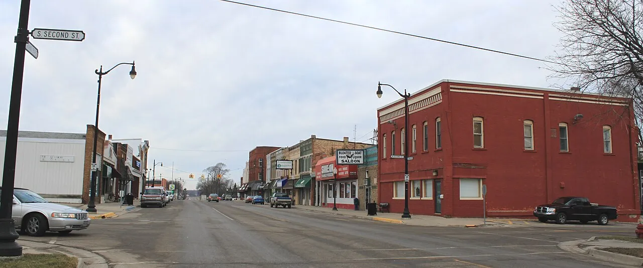 Downtown Fowlerville Michigan, East Grand River Avenue at South Second Street facing west.