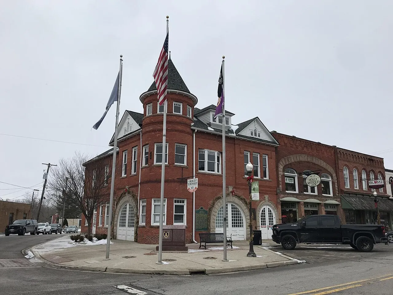 Holly Township Hall, Michigan