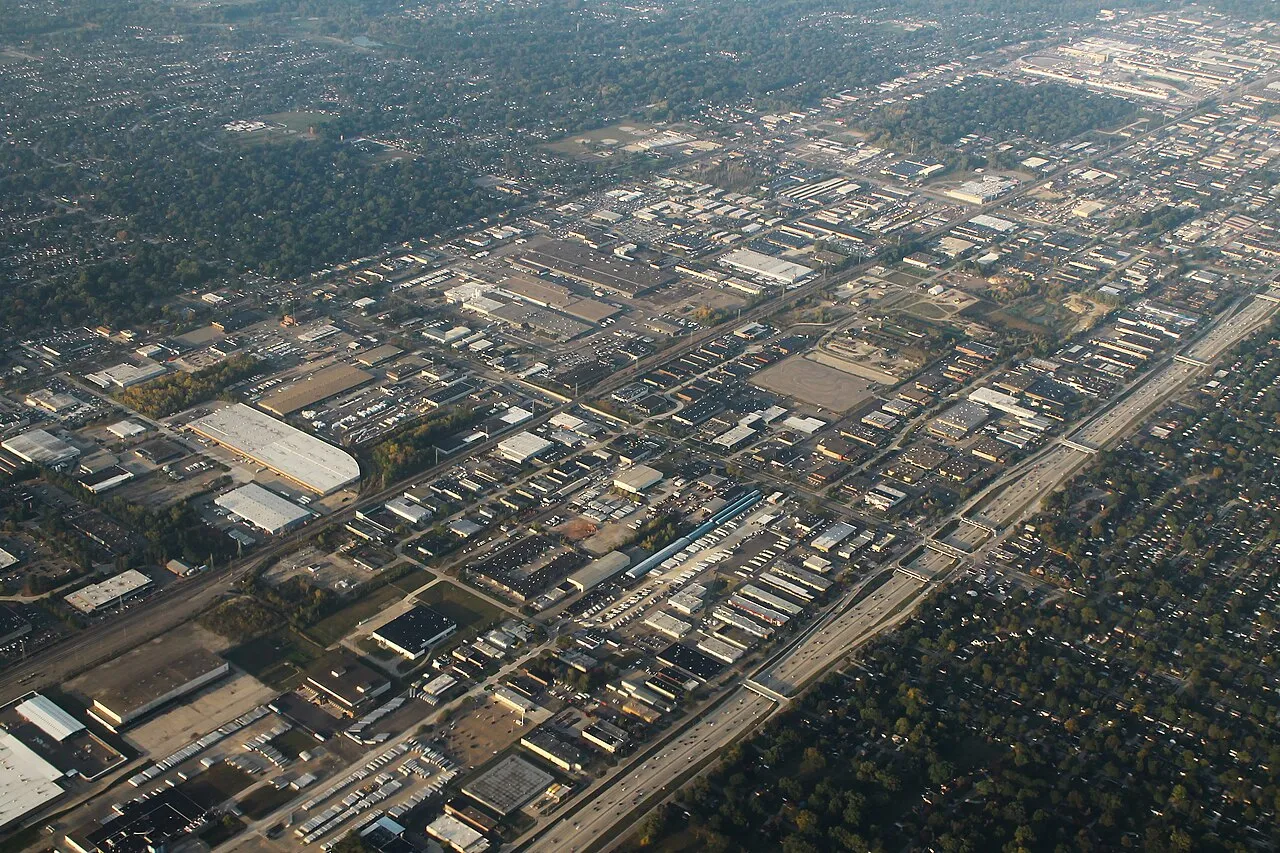 Livonia, Michigan alongside Interstate 96.  I-96 Aerial in Livonia Michigan (52744145220).jpg