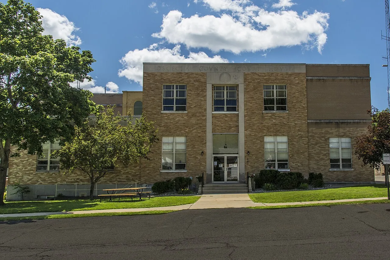 Oceola County Michigan Courthouse (Reed City)