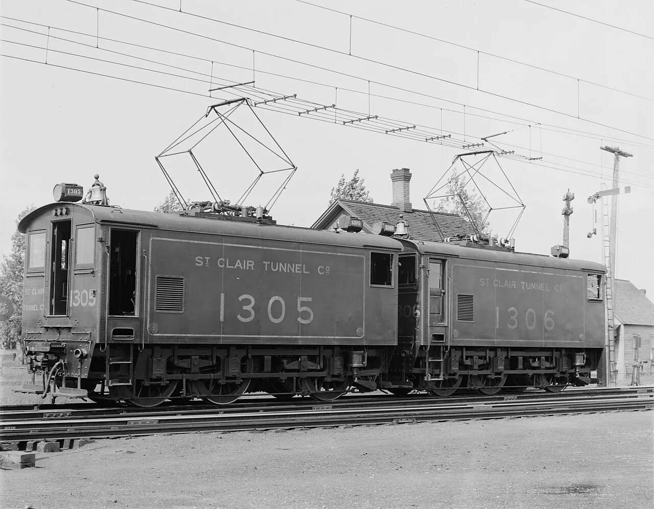 Engine, locomotive, 1500 h.p., Ste. Claire [i.e. St. Clair] tunnel, Port Huron, Mich.  Medium: 1 negative : glass ; 8 x 10 in. Part of: Detroit Publishing Company Photograph Collection Reproduction Number: LC-D4-71418 (b