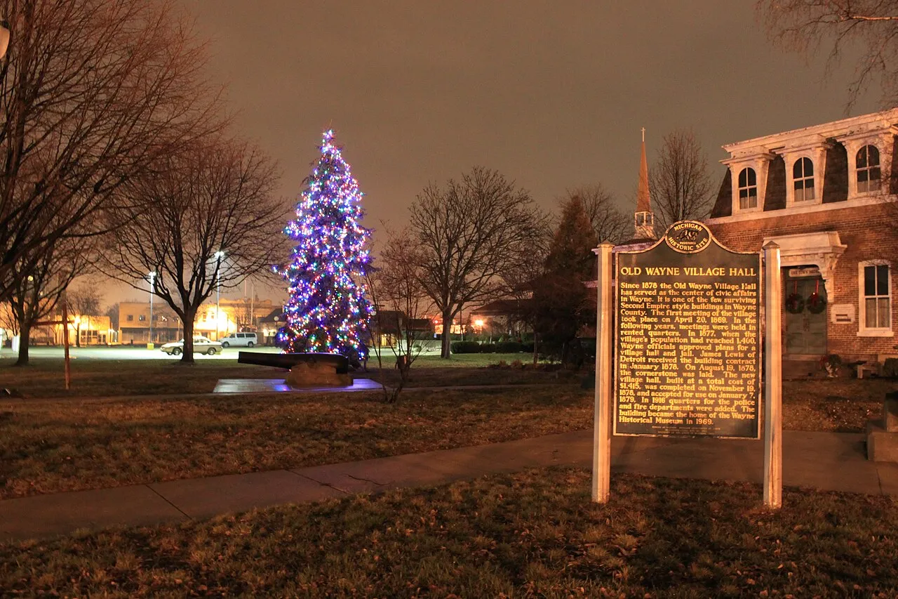 Illuminated Christmas Tree at Old Wayne Village Hall, Wayne, Michigan