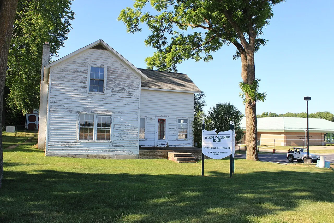 Munshaw House historic building, ~48755 Pontiac Trail, Wixom, Michigan. I called the Wixom City Hall and was told the house was built in 1833.