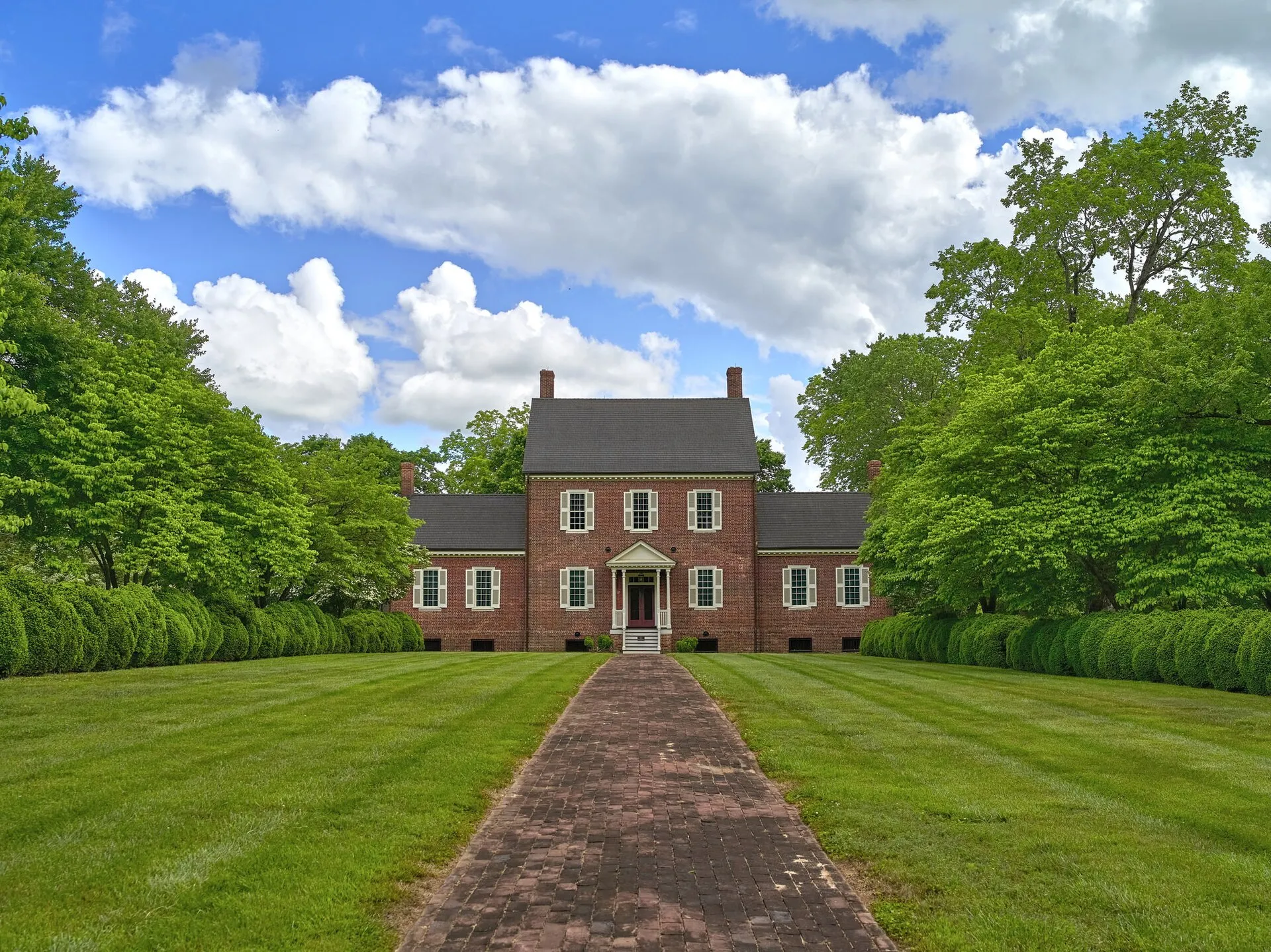 The front facade of the plantation house at Ayr Mount in Hillsborough, NC.