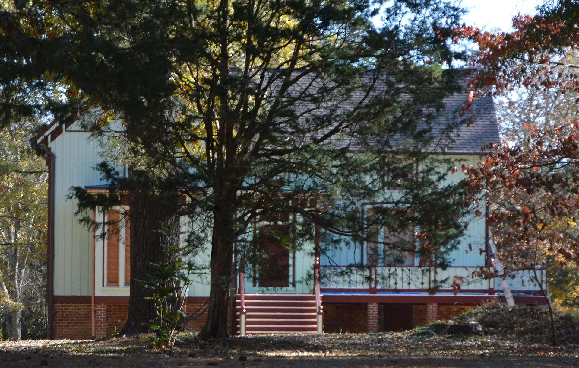 Front of the London Cottage, built in 1861, just northwest of the Pittsboro city limits.