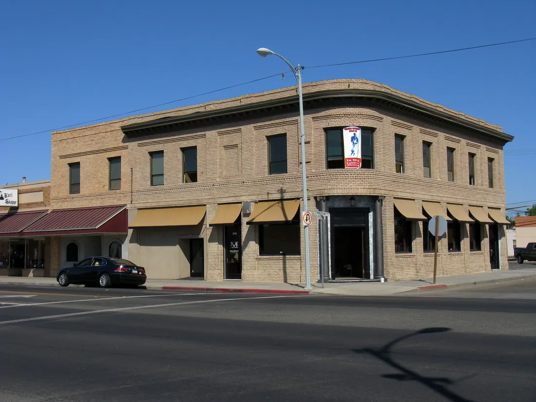 Bank of Chowchilla building