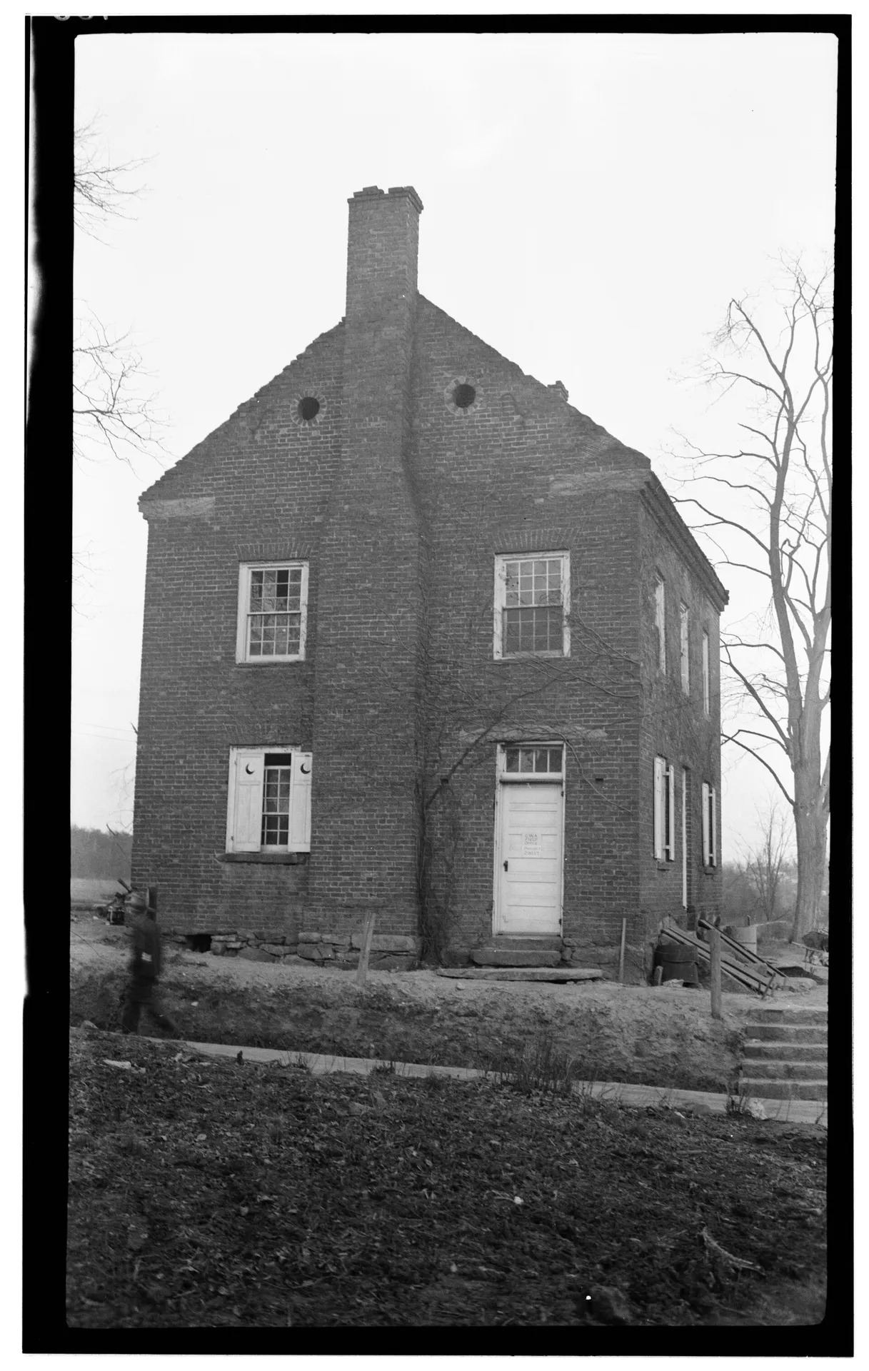 Historic American Buildings Survey, L.R. Winslow, Photographer c.1934 SIDE ELEVATION. - Mendenhall Counting House, Jamestown, Guilford County, NC HABS
