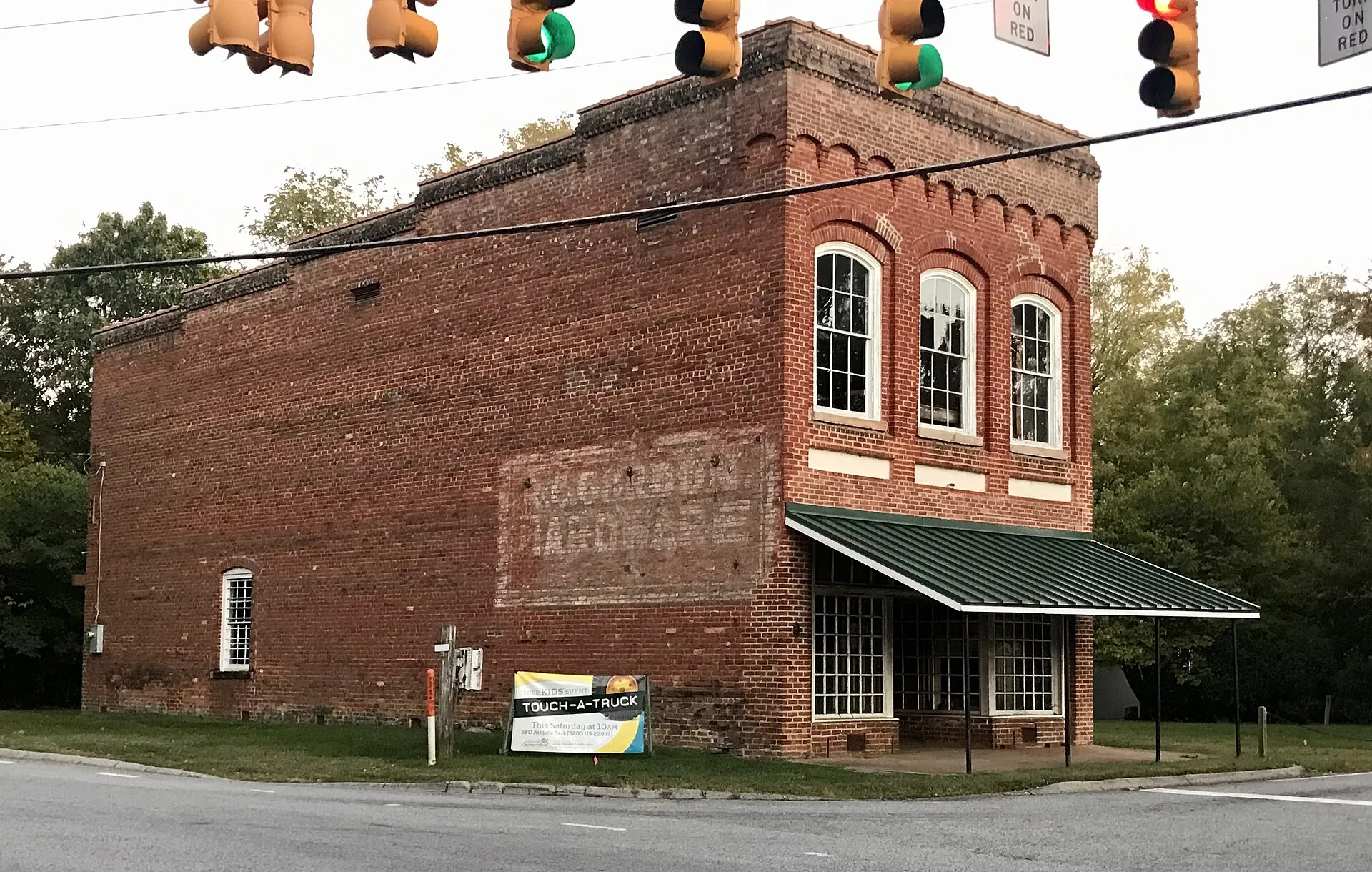 Ogburn Hardware Store in Summerfield