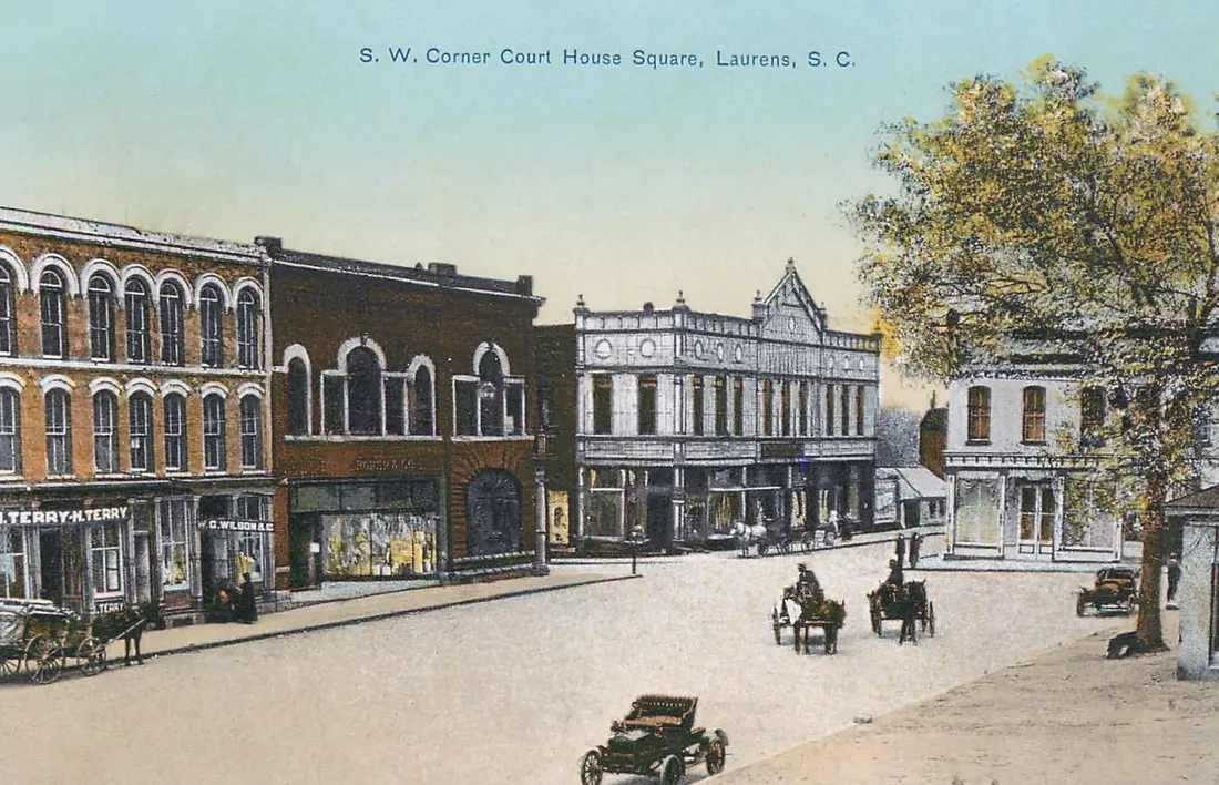 Laurens - Court House Square.jpg