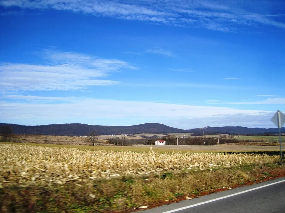 Photo of scenery seen in Jackson Township, Dauphin County, Pennsylvania. Photo taken looking north-northeast from Rutter Road (SR 4001) between Enders Road and Straws Church Road.