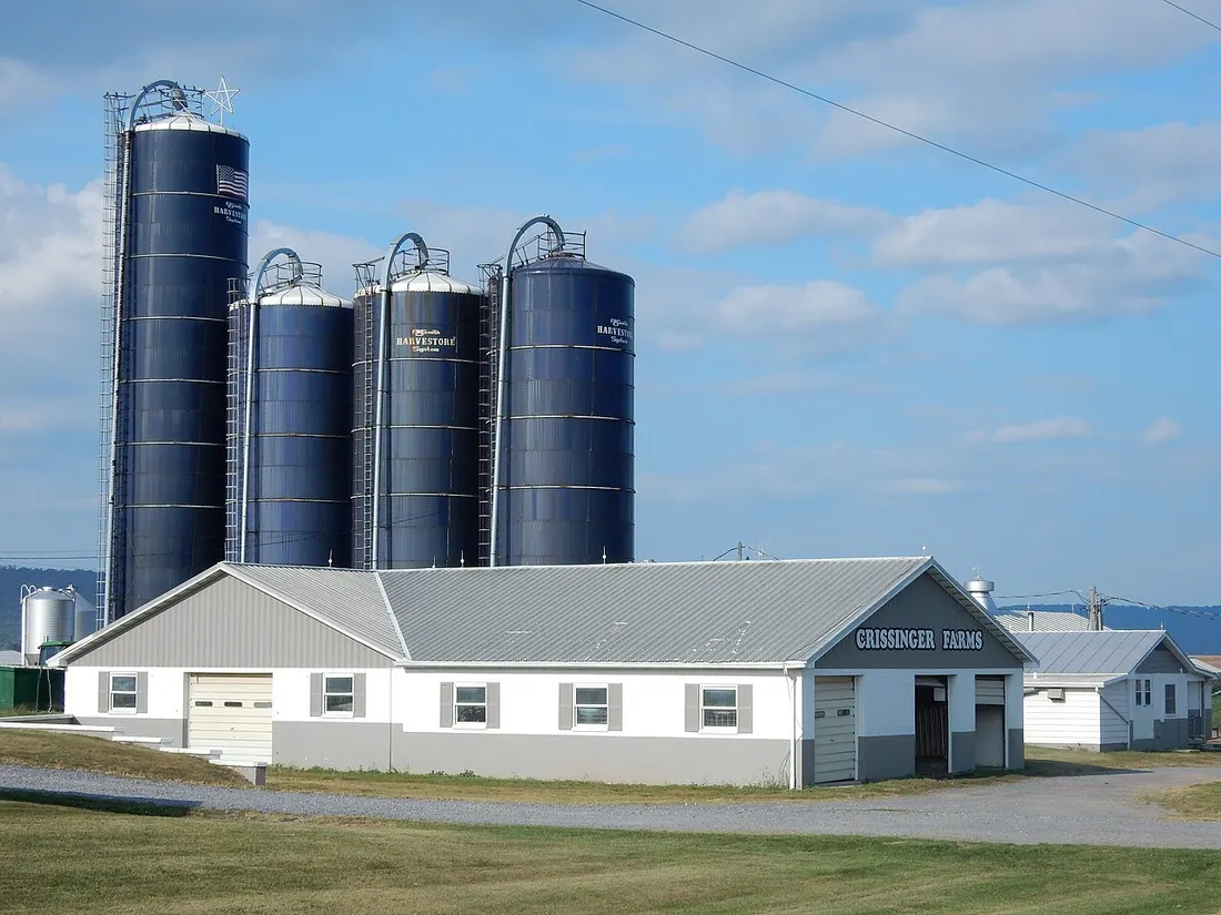 Crissinger Farms, Lykens Township, Dauphin County, Pennsylvania. PR 25.