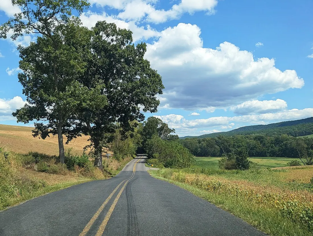 Photo of eastbound Camp Hebron Road entering Wayne Township from Halifax Township, Pennsylvania. Photo taken looking east-northeast between Taylor School Road and Back Road.