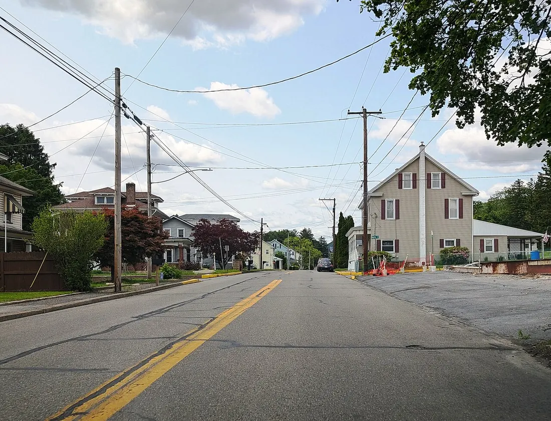 Photo of westbound Pottsville Street in the village of Wiconisco within Wiconisco Township, Pennsylvania. Photo taken looking west between Poplar Street and Maple Street.