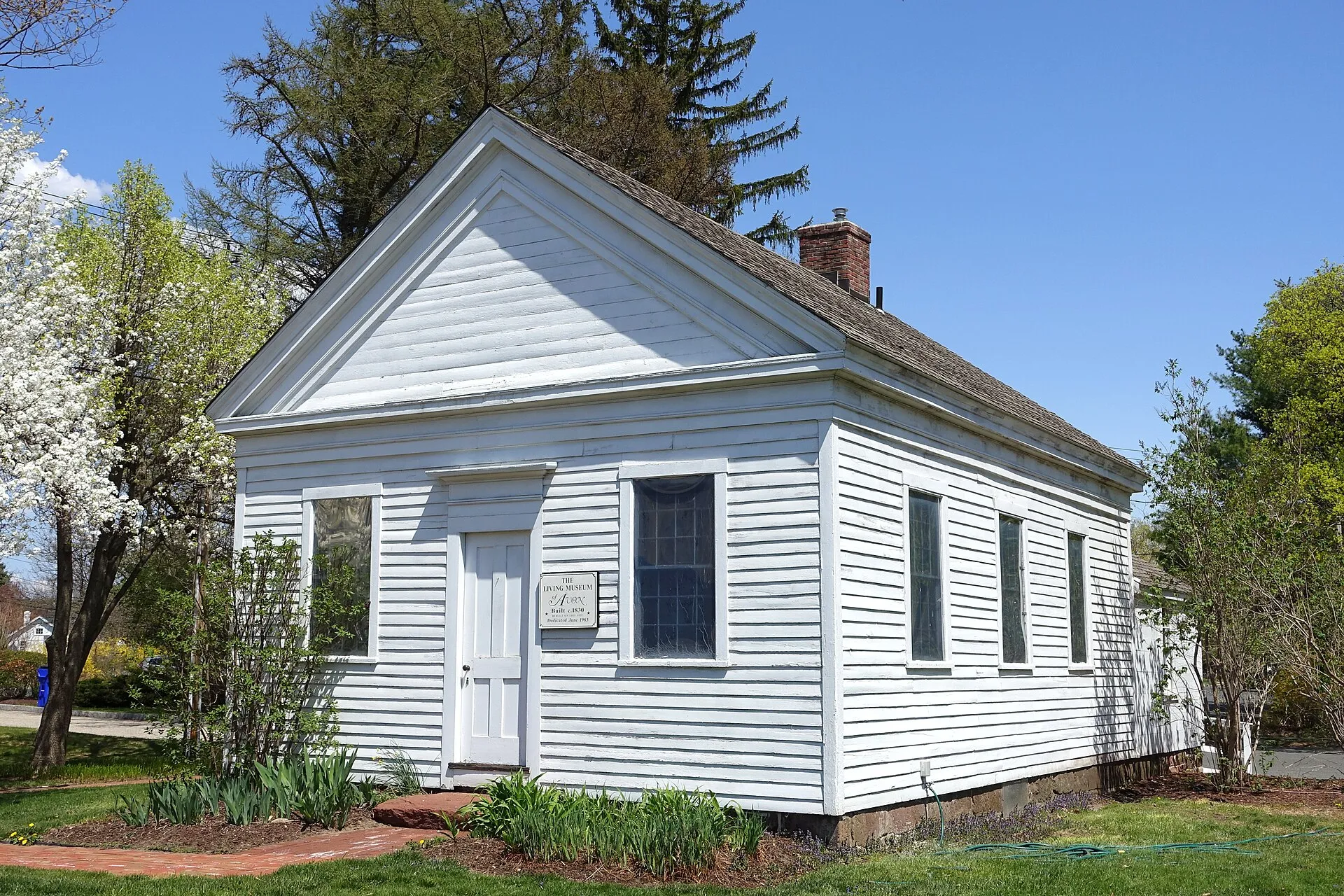 Living Museum of Avon, built c. 1830.